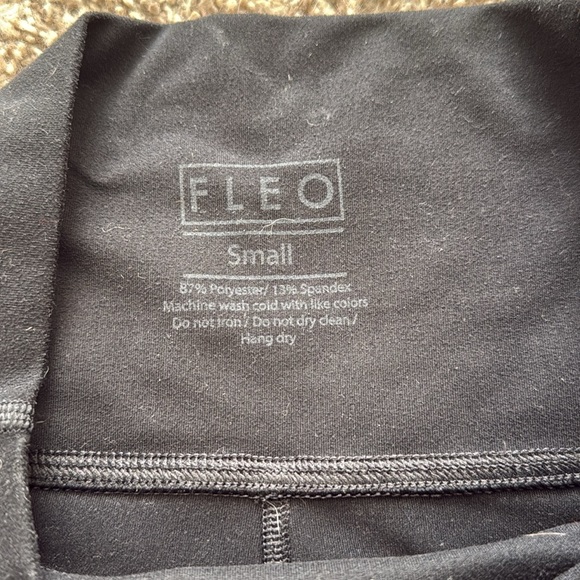 Fleo Women's Black Biker Short 6" - High Rise - Picture 2 of 3